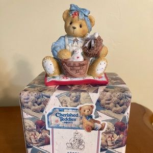 “Suzanne” Home Sweet Country Home Cherished Teddy figurine. Excellent condition.